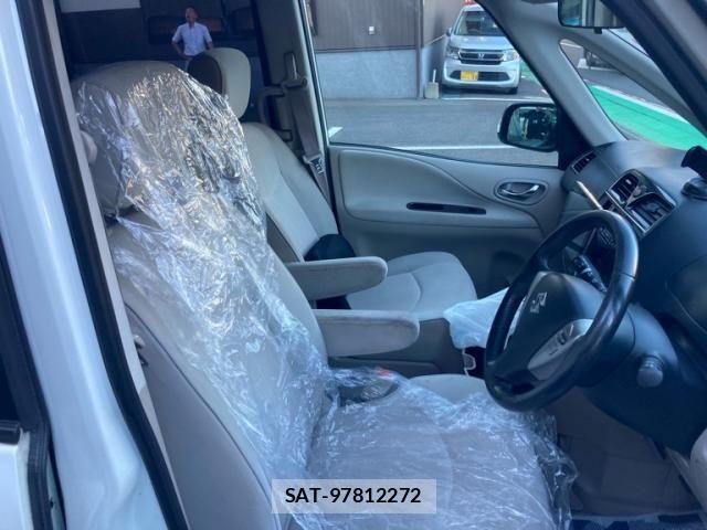 Suzuki LANDY 2011-04 8666360-10