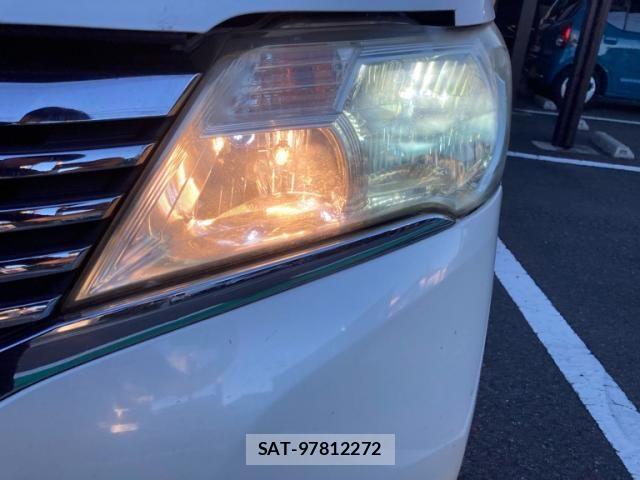 Suzuki LANDY 2011-04 8666360-12
