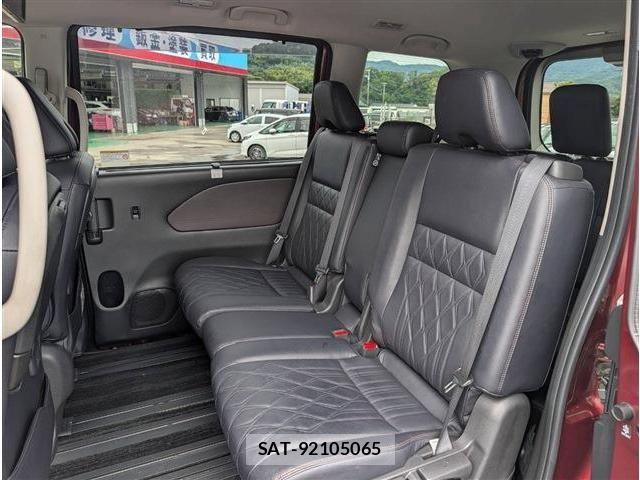 Suzuki LANDY 2022-02 8880405-14
