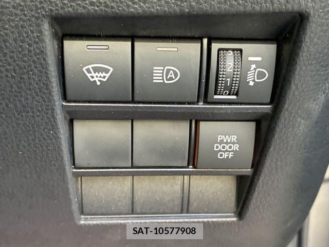 Suzuki LANDY 2022-09 1380993-13
