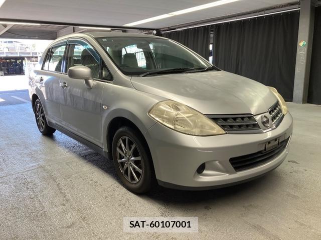Nissan LATIO 2011 1329229-3