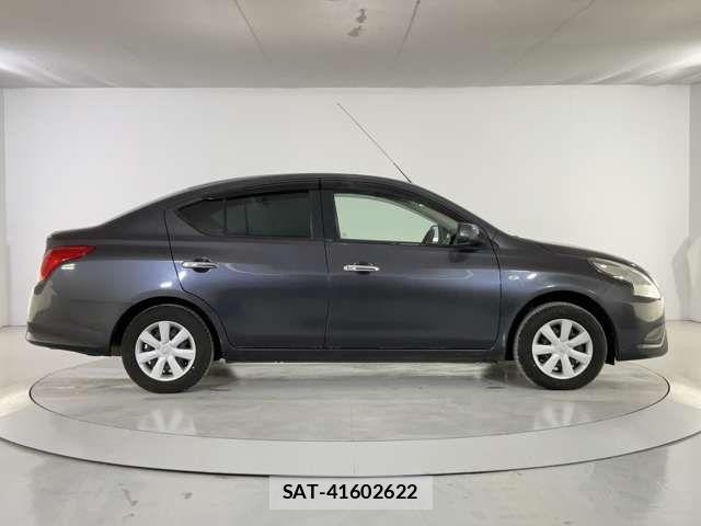 Nissan LATIO 2016-10 3377305-6