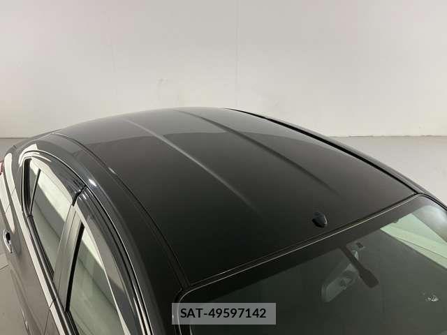 Nissan LATIO 2015-01 4175978-8