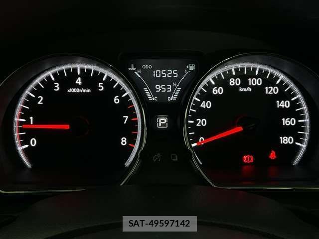 Nissan LATIO 2015-01 4175978-10