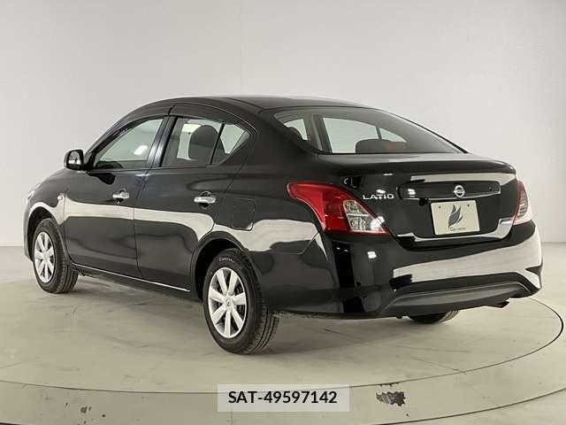 Nissan LATIO 2015-01 4175978-3