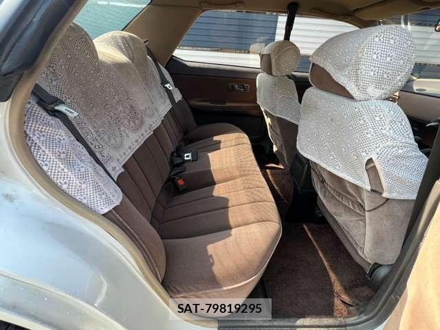 Nissan LAUREL 1992-05 5870584-11