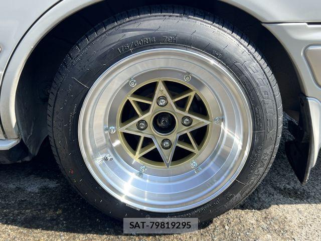 Nissan LAUREL 1992-05 5870584-23