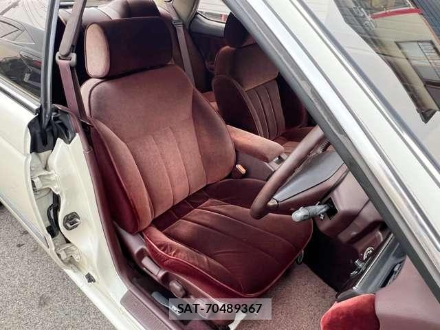 Nissan LAUREL 1990-09 5870578-11