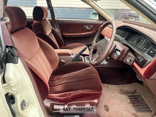 Nissan LAUREL 1990-09 5870578-12