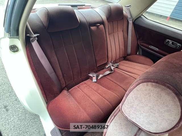 Nissan LAUREL 1990-09 5870578-15