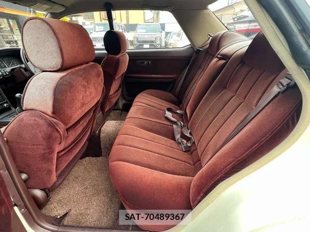 Nissan LAUREL 1990-09 5870578-18