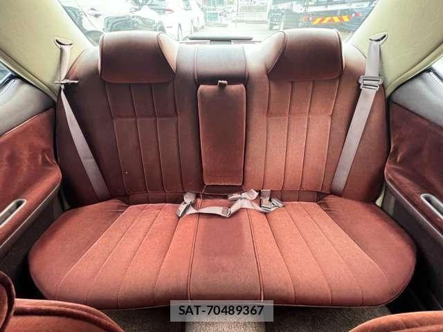 Nissan LAUREL 1990-09 5870578-20