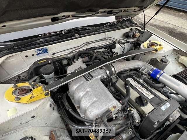 Nissan LAUREL 1990-09 5870578-8
