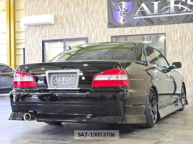 Nissan LAUREL 2001-06 6907389-1