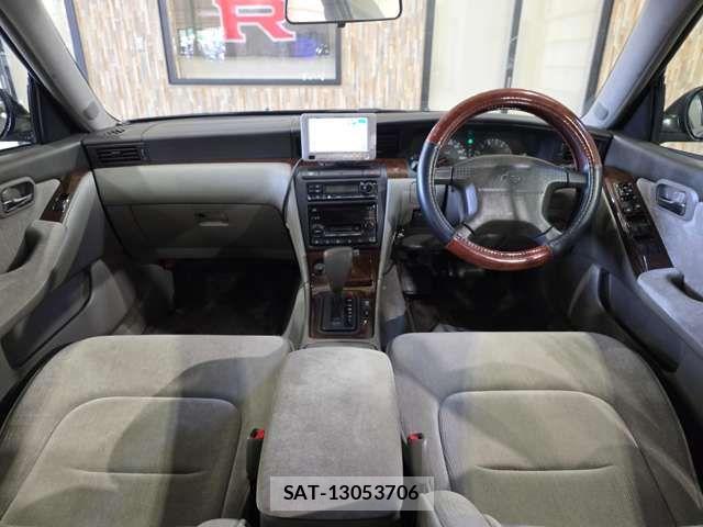 Nissan LAUREL 2001-06 6907389-3
