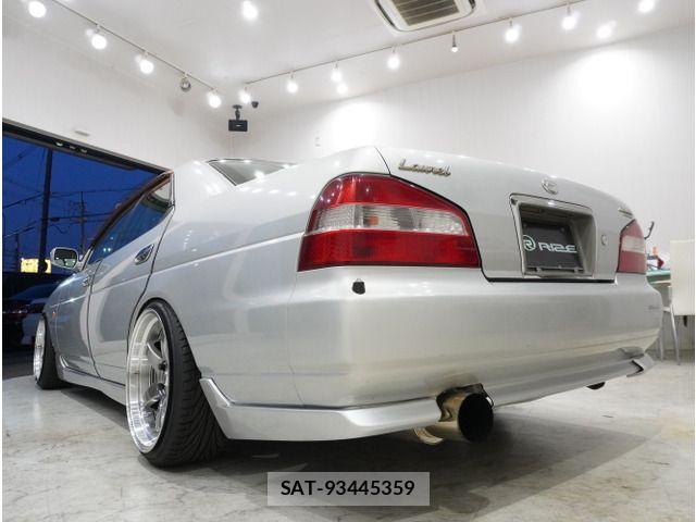 Nissan LAUREL 2001-11 6994820-16