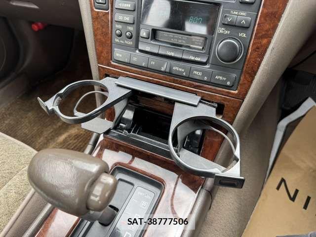 Nissan LAUREL 1995-04 7327885-10