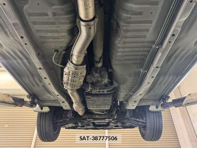Nissan LAUREL 1995-04 7327885-12