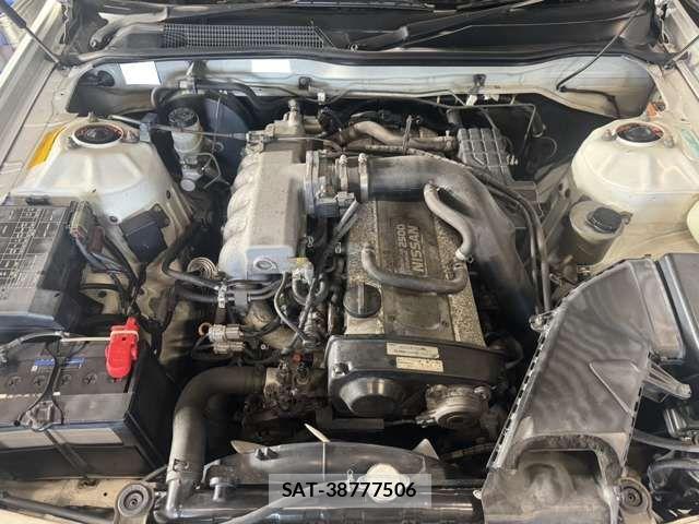 Nissan LAUREL 1995-04 7327885-14