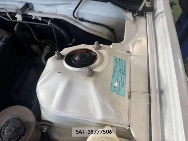 Nissan LAUREL 1995-04 7327885-16