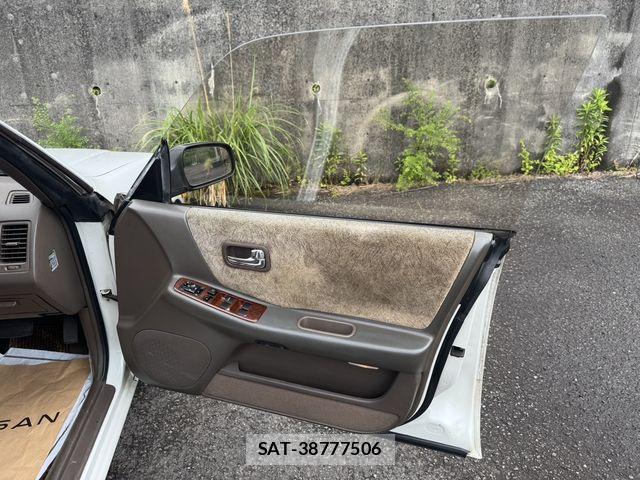 Nissan LAUREL 1995-04 7327885-19