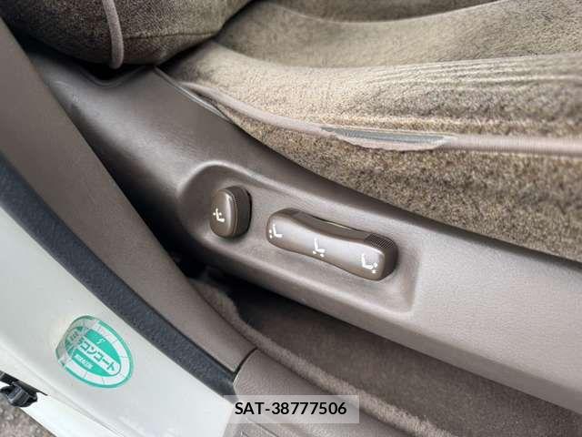 Nissan LAUREL 1995-04 7327885-8
