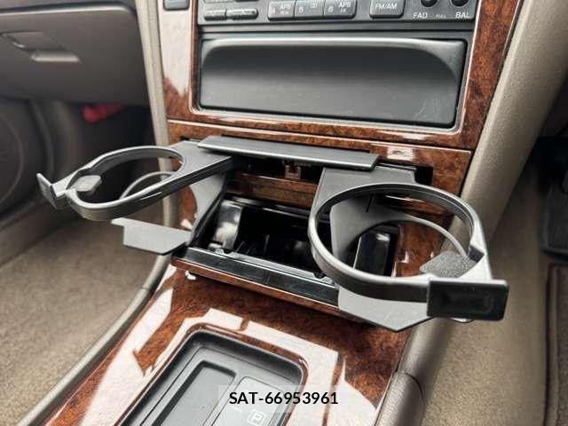 Nissan LAUREL 1995-07 7327887-9