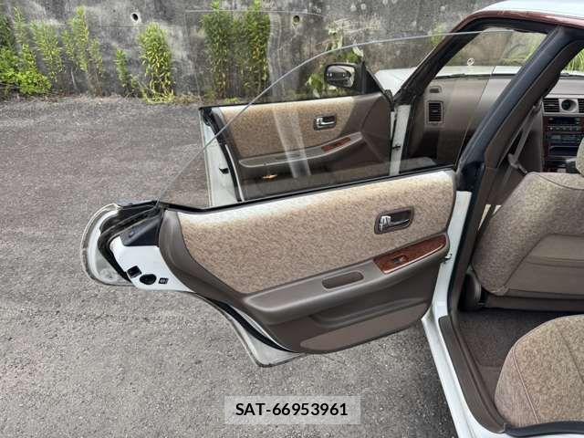 Nissan LAUREL 1995-07 7327887-14