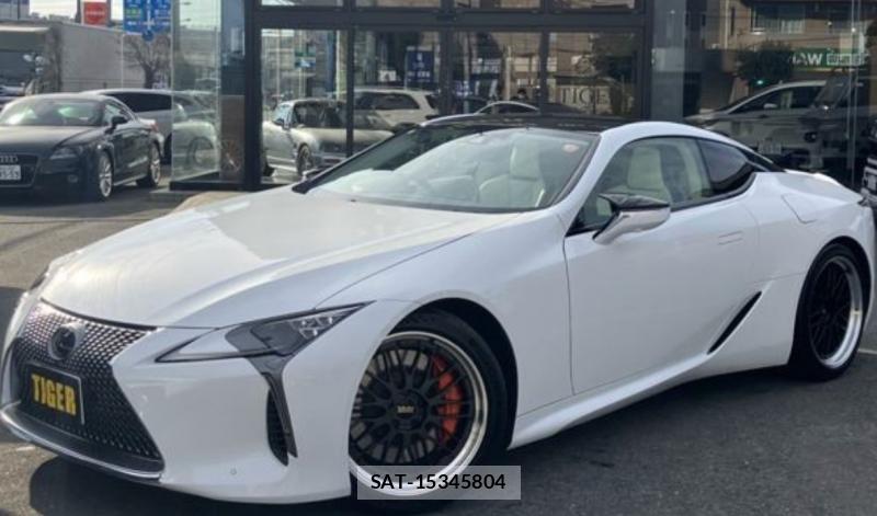 Lexus LC 2023-10 6714930-0