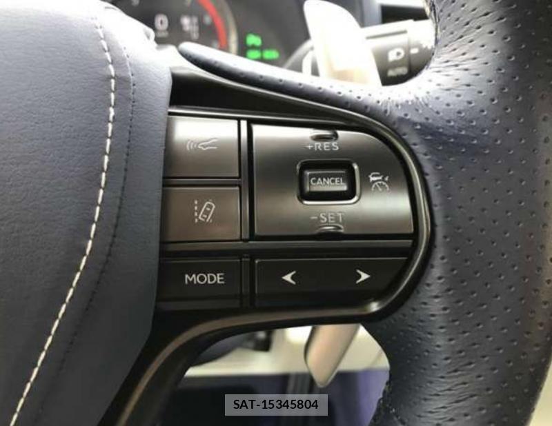 Lexus LC 2023-10 6714930-15