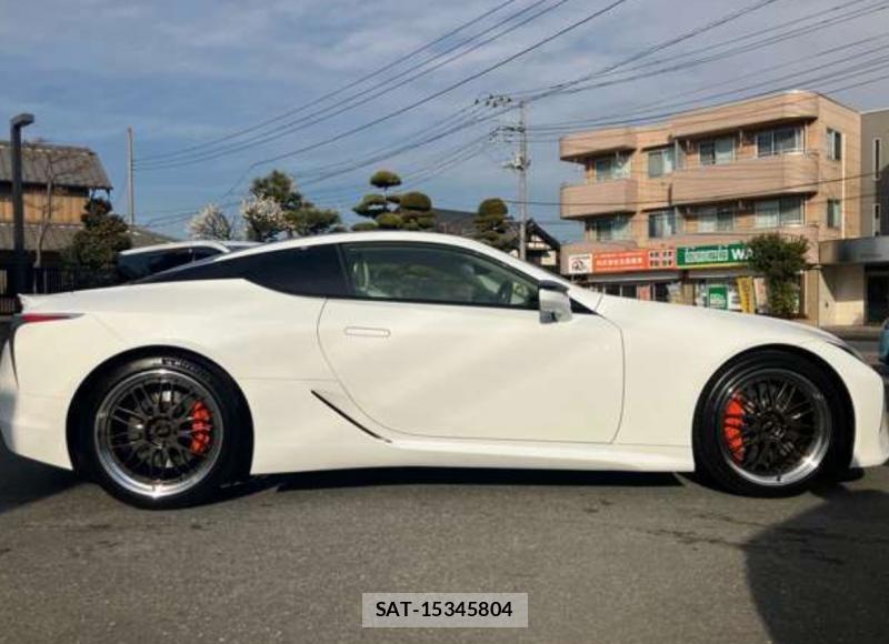 Lexus LC 2023-10 6714930-1