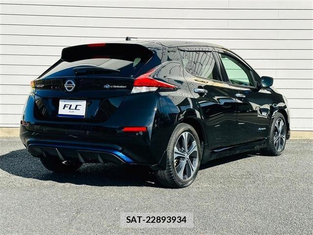 Nissan LEAF 2018-08 201308-3