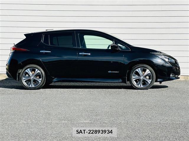 Nissan LEAF 2018-08 201308-5