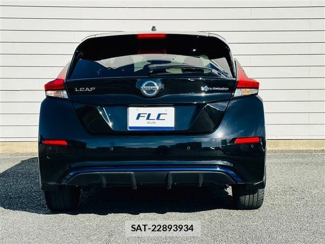 Nissan LEAF 2018-08 201308-6