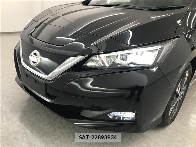 Nissan LEAF 2018-08 201308-8