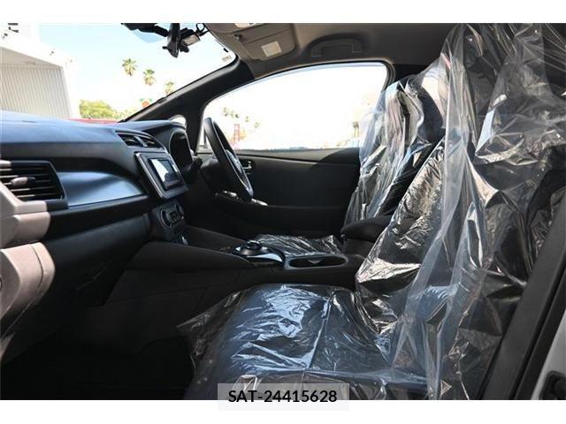 Nissan LEAF 2020-07 1286239-12