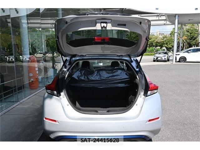 Nissan LEAF 2020-07 1286239-15