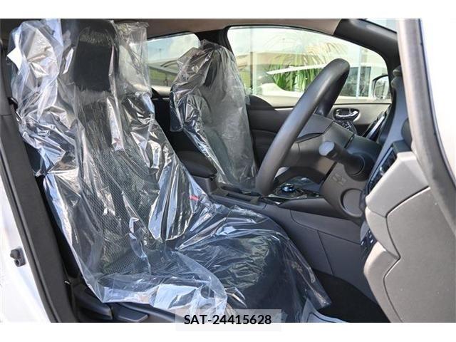 Nissan LEAF 2020-07 1286239-8