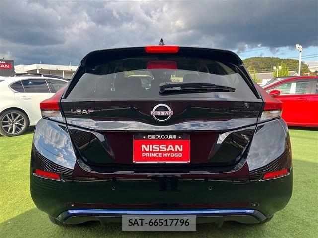 Nissan LEAF 2021-11 1413139-17