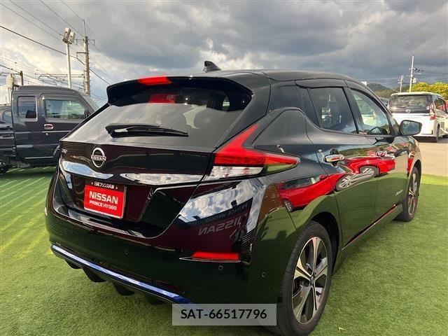 Nissan LEAF 2021-11 1413139-1