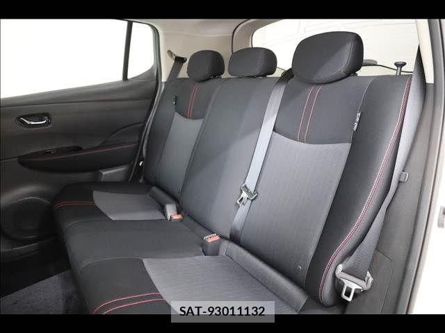 Nissan LEAF 2021-09 1429066-18