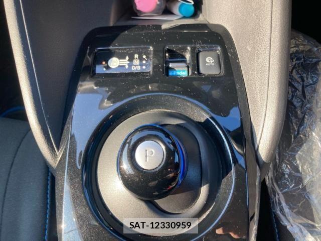 Nissan LEAF 2018-05 1463825-14