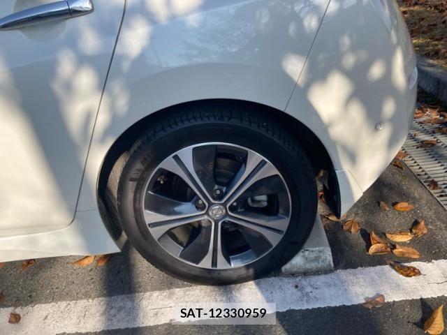 Nissan LEAF 2018-05 1463825-17