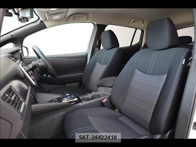 Nissan LEAF 2023-05 1586103-17