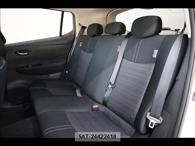 Nissan LEAF 2023-05 1586103-18