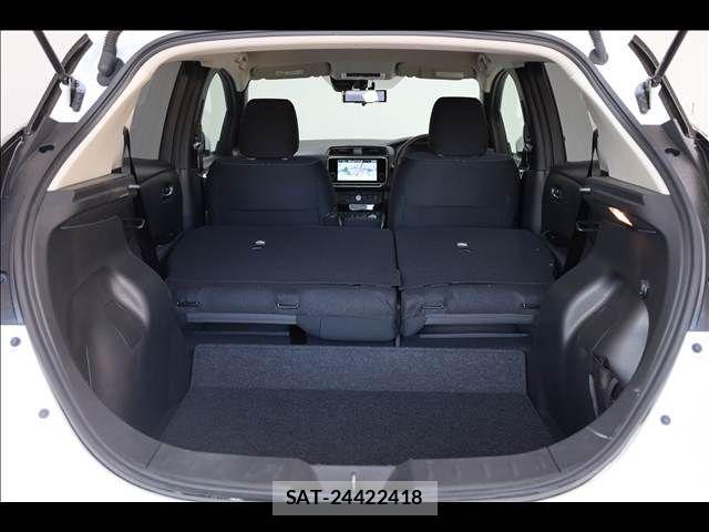 Nissan LEAF 2023-05 1586103-19