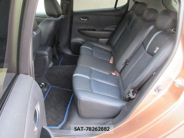 Nissan LEAF 2021-10 2002178-13