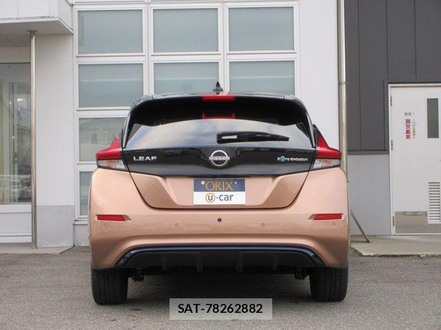 Nissan LEAF 2021-10 2002178-23