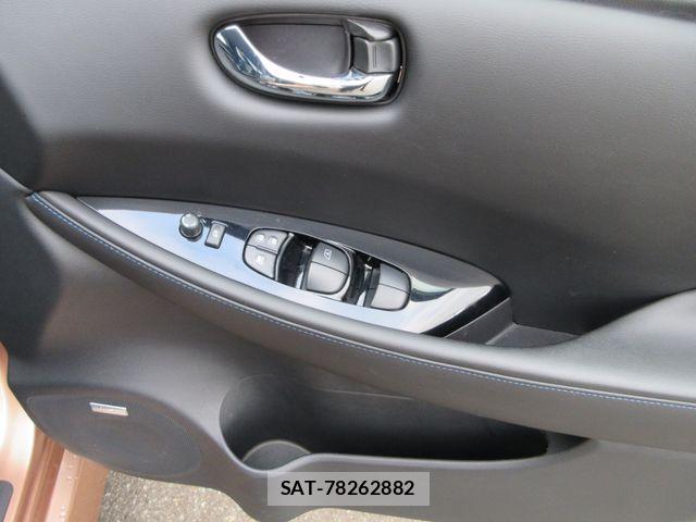 Nissan LEAF 2021-10 2002178-24