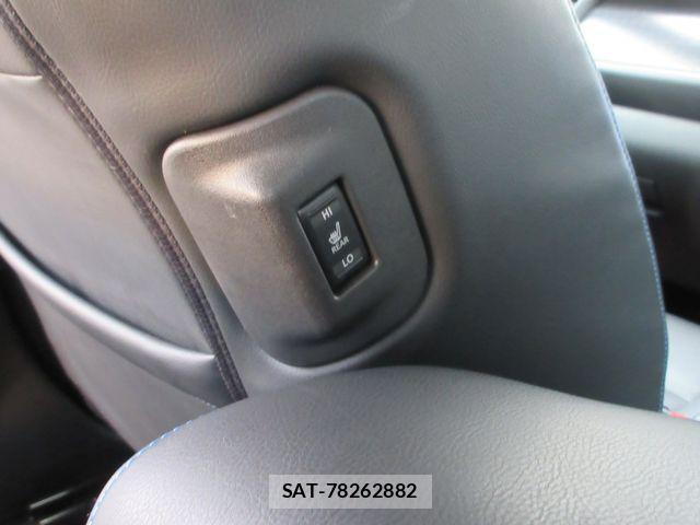 Nissan LEAF 2021-10 2002178-26